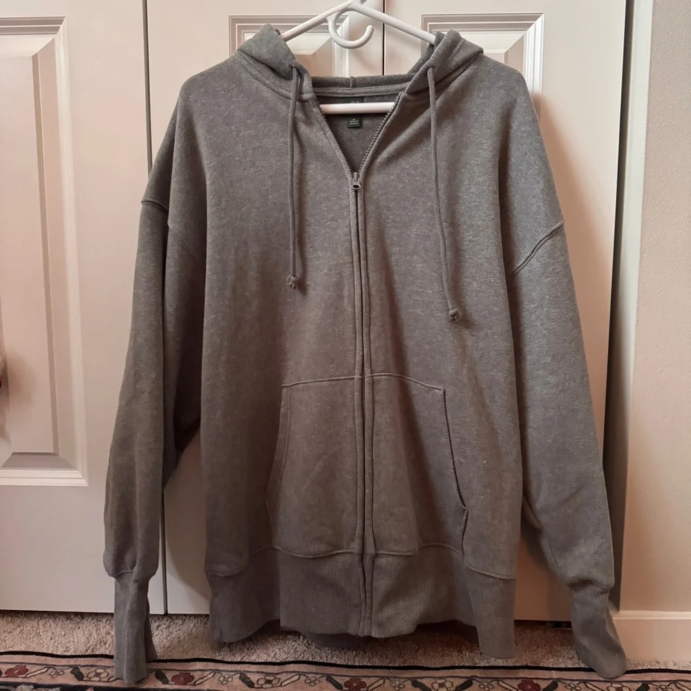 Wild Fable Oversized Soft Grey Zip-Up Hoodie - Picture 3 of 4
